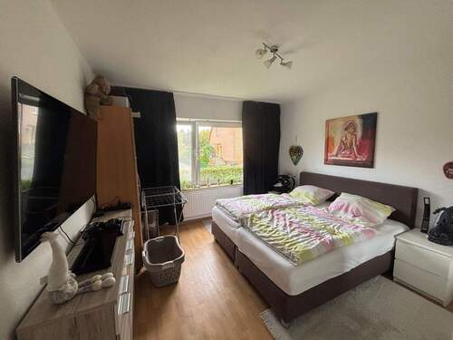 Schlafzimmer - 3 Zimmer Etagenwohnung zur Miete in Weyhe