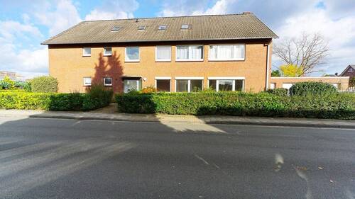 Außenfassade - 3-Zimmer-EG-Wohnung - 580,00 EUR Kaltmiete, ca.  98,00 m² Wohnfläche