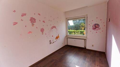 Kinderzimmer/Schlafzimmer - 3 Zimmer Etagenwohnung in Delmenhorst
