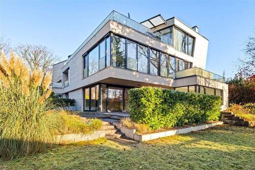 Modern, klar und großzügig - Modern, klar, großzügig: 4-Zimmer-Erdgeschosswohnung mit großem Gartensondernutzungsrecht