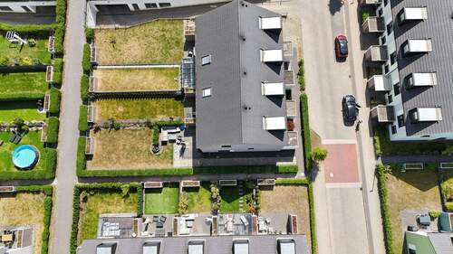 Vogelperspektive Seite links - Reihenendhaus mit 140,80 m² in Kaltenkirchen zum Kaufen