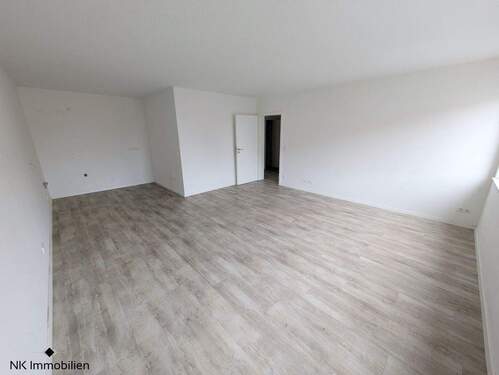 Wohnzimmer & Küche - 