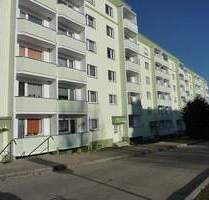 - Eigentumswohnung mit verglastem Balkon - - Weißenfels