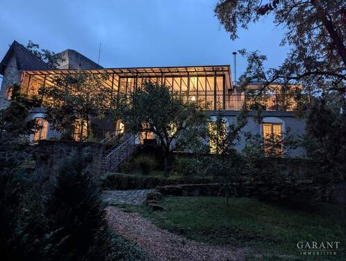 Südansicht Abenddämmerung - 5 Zimmer Mehrfamilienhaus, Wohnhaus in Bad Wimpfen