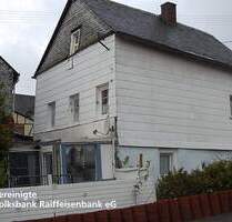 Kleines Zuhause mit Scheune - 49.000,00&nbsp;EUR Kaufpreis, ca.&nbsp; 70,00&nbsp;m&sup2;&nbsp;Wohnfl&auml;che in Hirschfeld (Hunsrück) (PLZ: 55483)
