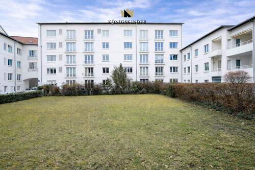 Hintere Hausansicht - Etagenwohnung mit 73,00 m&sup2; in Stuttgart zum Kaufen