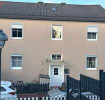 Großzügiges Reihenmittelhaus mit Carport und Veranda in ruhiger Lage von Lüdenscheid (TinsbergKluse…)
