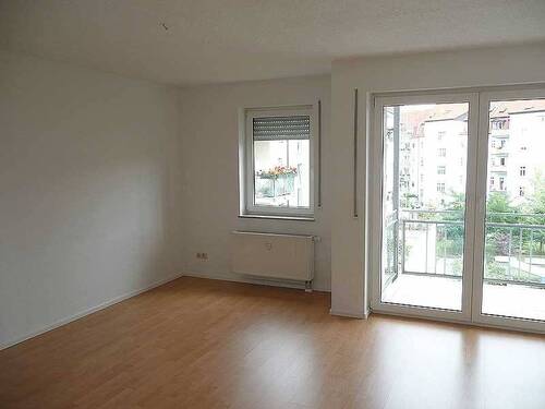 Wohnzimmer - Vermietete Eigentumswohnung mit Balkon im beliebten Stadtteil Reudnitz!