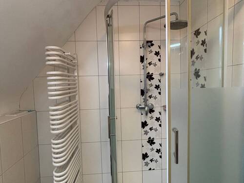 H 551 OG Dusche.jpg - 