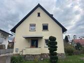 H 551 Straßenansicht 3.jpg - 7 Zimmer Mehrfamilienhaus, Wohnhaus in Heppenheim