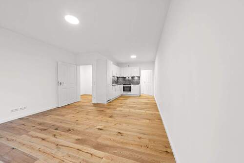 Wohn-/ Esszimmer mit Küche - 