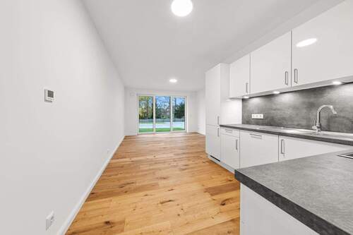 Wohn-/ Esszimmer mit Küche - 