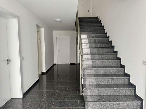 Eingangsbereich Wohnanlage - 3 Zimmer Etagenwohnung in Wittlich