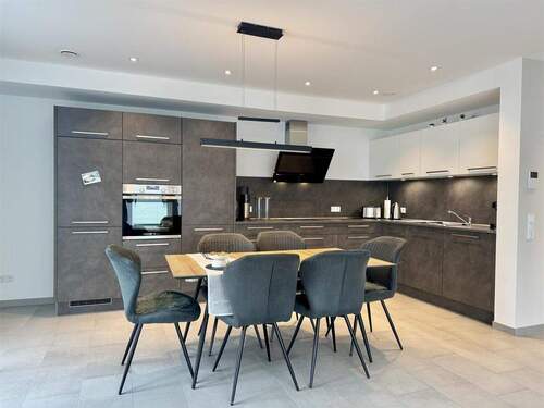 Küche mit Essbereich - 