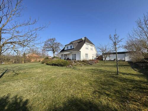 Ansicht vom Garten - 