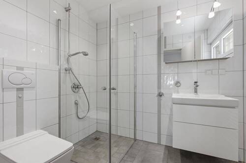 Bad Erdgeschoss - Einfamilienhaus mit 198,20 m&sup2; in Weingarten zum Kaufen