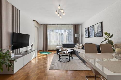 Wohnen 1. OG - 1 Zimmer Mehrfamilienhaus, Wohnhaus in Rheinstetten / Forchheim