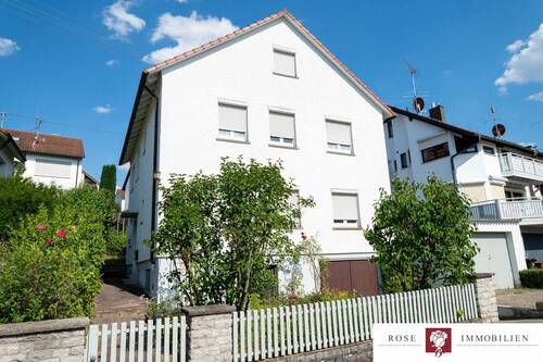 Titelbild - Sanierungsbedürftiges Mehrgenerationenhaus in einer Sackgasse von Winnenden
