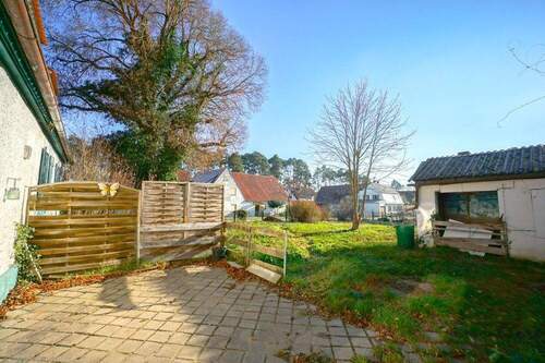 Terrasse - 1.891 m² großes Grundstück mit Altbestand in Wassermungenau - attraktives Neubaupotenzial