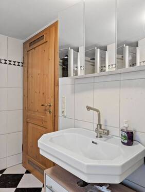 Badezimmer - Werz Immobilien - 