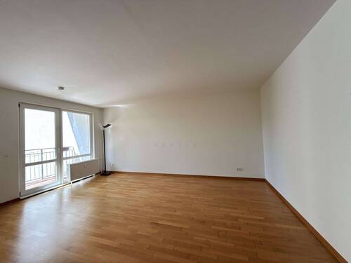 Wohnbereich - 3 Zimmer Etagenwohnung in Berlin