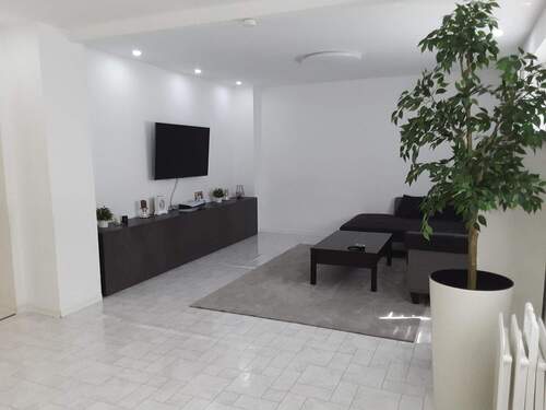 Wohnbereich - Etagenwohnung mit 108,00 m&sup2; in Mönchengladbach zum Kaufen