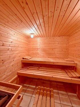 mit Sauna - 