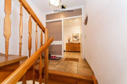 Aufgang Wohnung 1 OG - 