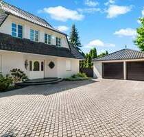 Hier bleiben keine Wünsche offen - Traumhaftes EFH mit Sauna, Pool und vielem mehr! - Salzatal Lieskau