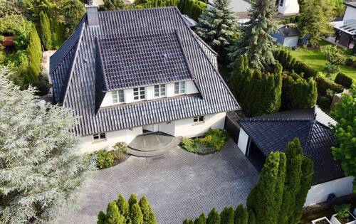 Objektansicht - 7 Zimmer Einfamilienhaus zum Kaufen in Salzatal