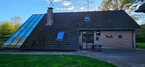 Hausansicht_Seite - 4 Zimmer Mehrfamilienhaus, Wohnhaus zum Kaufen in Vahlde
