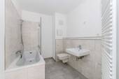 Badezimmer - Etagenwohnung mit 42,00 m&sup2; in Leipzig zum Kaufen
