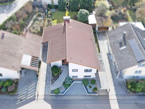 Hausansicht Vogelperspektive - 