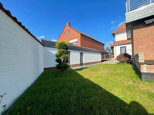 17 Garten + Lagerräume - 