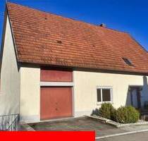 Großes Wohnhaus mit Garagen und Werkstatt in Böttingen