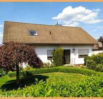 Großzügiges und familienfreundliches 200 qm Haus in BESTER Wohnlage von Langenzenn - Sofort frei !