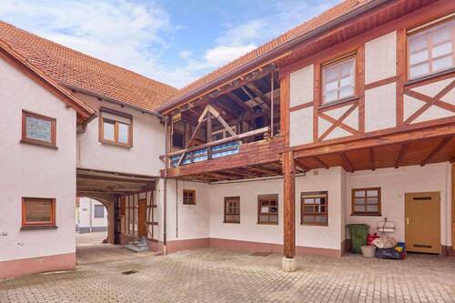 Hausansicht 2 - 4 Zimmer Einfamilienhaus zum Kaufen in Nußloch