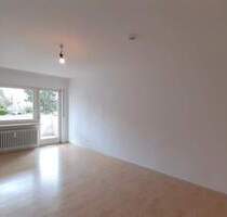 Helle, freundliche 3,5-Zimmer-Wohnung mit EBK und Balkon im südlichen Zentrum - Erlangen Erlangen-Süd