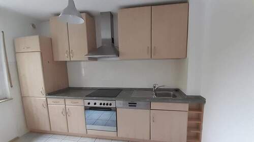 Einbauküche - 3 Zimmer Etagenwohnung zur Miete in Erlangen
