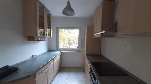 Einbauküche - 3 Zimmer Etagenwohnung in Erlangen