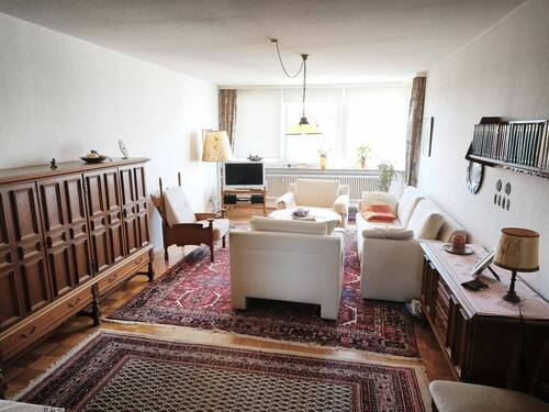 Wohn-/Esszimmer / Ausgang Loggia - 