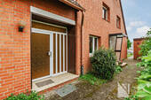 Zwei Hauszugänge - 8 Zimmer Doppelhaushälfte in Lüneburg