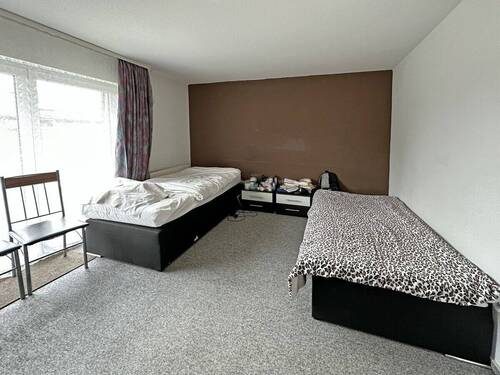 Schlafzimmer DG - 
