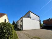 Hausansicht - 4 Zimmer Reihenmittelhaus in Norderstedt