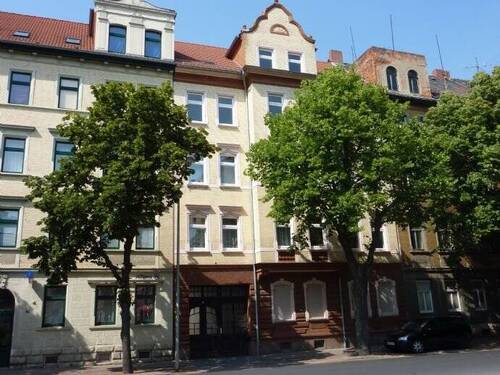 Hausansicht - --- Wohnung mit Einbauküche ---