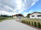 Zufahrt 1.JPG - 6 Zimmer Mehrfamilienhaus, Wohnhaus zum Kaufen in Neuhaus am Inn