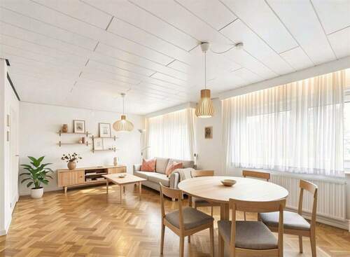 Wohn-Esszimmer (KI) - 