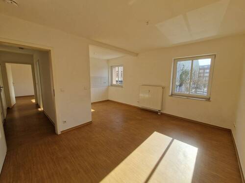 Wohnzimmer - 2 Zimmer Etagenwohnung in Magdeburg