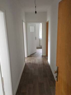 IMG_7873.JPG - AB 01.07.2026 VERFÜGBAR: Schön geschnittene 3-Zimmer Wohnung mit Tageslichtbad!