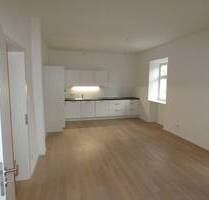 Moderne 3,5-Zimmer-Wohnung mit EBK in kernsaniertem Altbau - Dinkelsbühl